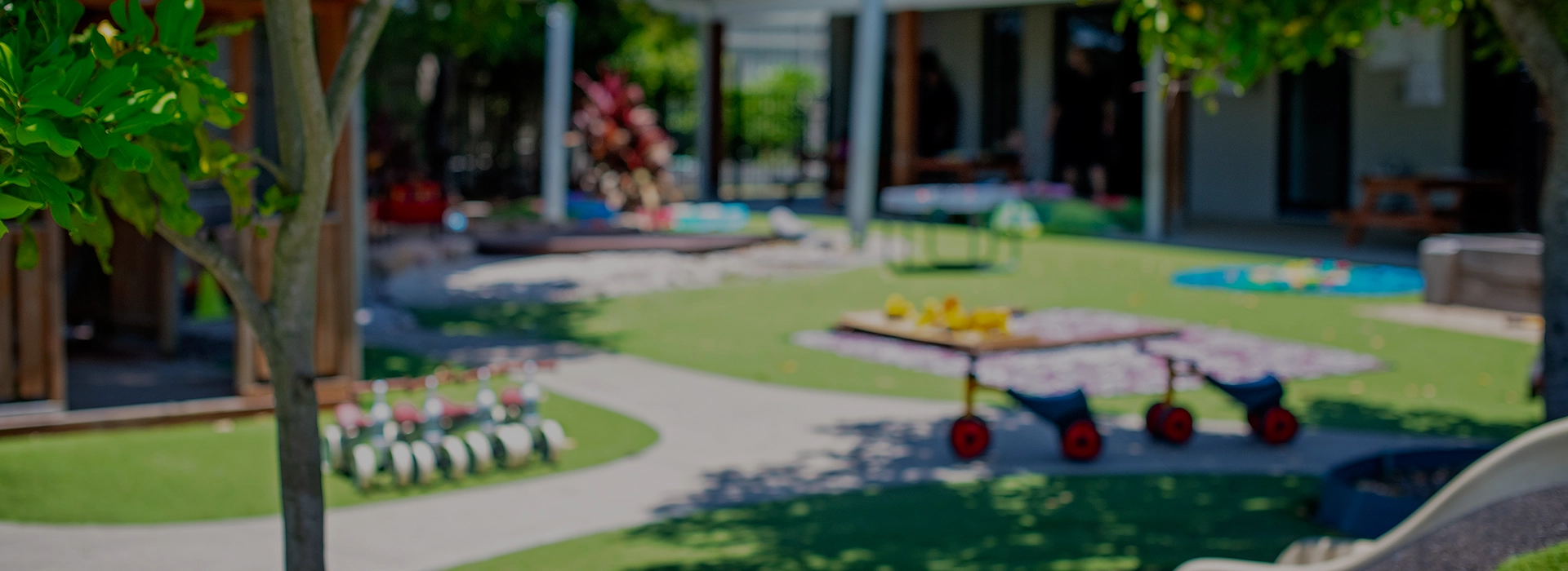 playground-with-plants